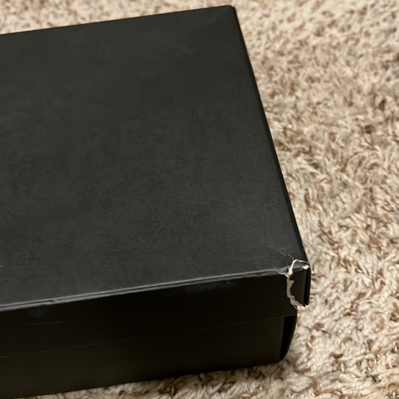 NIB BCBGMAXAZRIA MA-Fiasy in Natural Straw / Black Patent Leather Size 10M Pumps - Picture 9 of 10